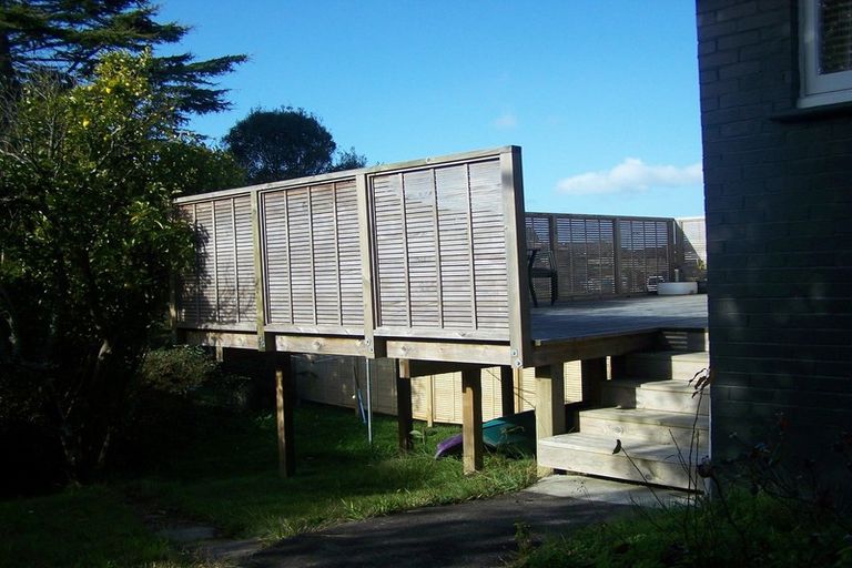 Photo of property in 7 Seymour Road, Mellons Bay, Auckland, 2014