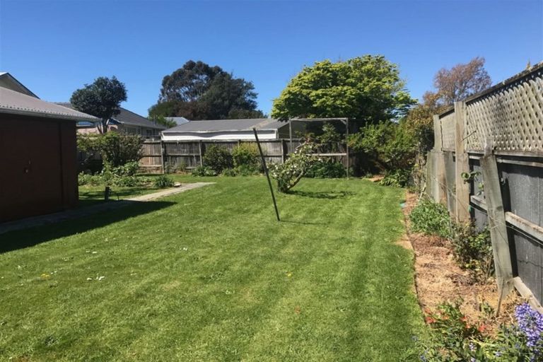 Photo of property in 46 Mcgregors Road, Bromley, Christchurch, 8062