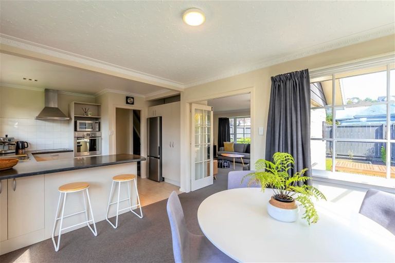 Photo of property in 1/2a Woodbridge Road, Cashmere, Christchurch, 8022