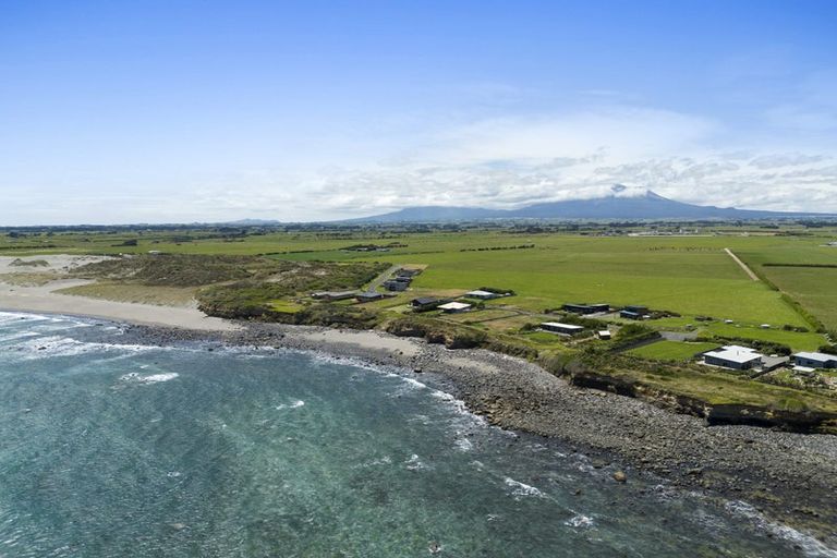 Photo of property in 286 Tai Road, Opunake, 4681