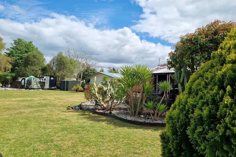 Photo of property in 142 Rangatira Drive, Mangakino, 3421