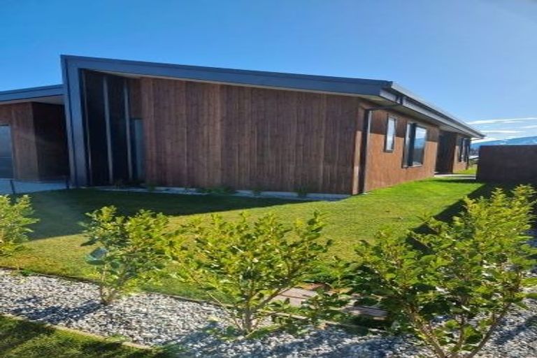 Photo of property in 13 Campbell Road, Wanaka, 9305