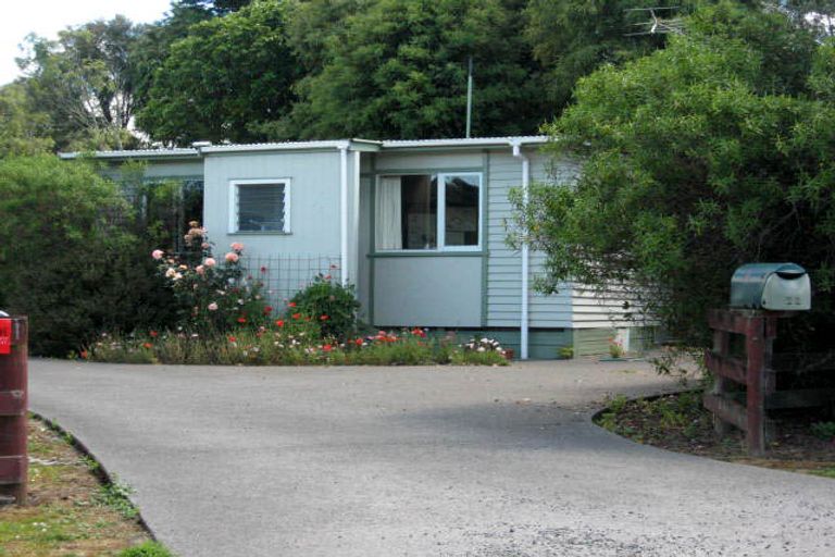 Photo of property in 22 Ameku Road, Raetihi, 4632