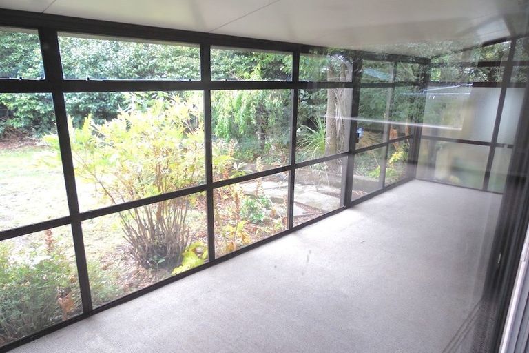 Photo of property in 53 Middlepark Road, Sockburn, Christchurch, 8042