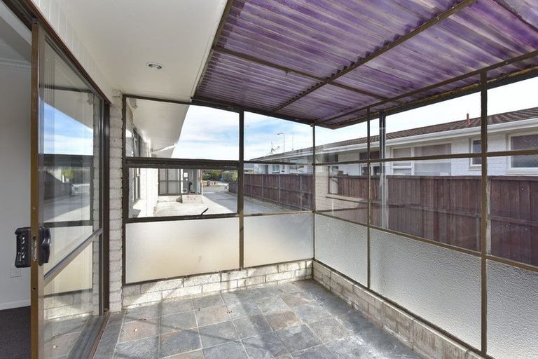 Photo of property in 2/17 Apollo Place, Papanui, Christchurch, 8052