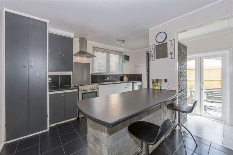 Photo of property in 17 Taurus Crescent, Beach Haven, Auckland, 0626