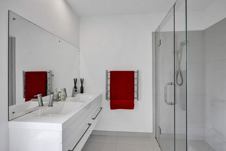 Photo of property in 16 Egmont Street, Patea, 4520