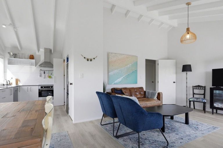 Photo of property in 3a Compton Place, Mount Maunganui, 3116