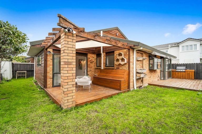 Photo of property in 3/26 Inverness Road, Browns Bay, Auckland, 0630