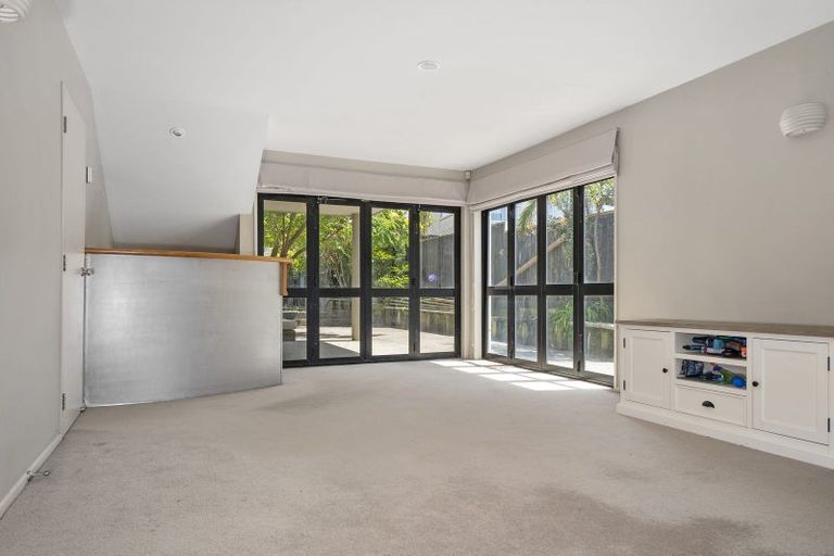 Photo of property in 119 Churchill Road, Rothesay Bay, Auckland, 0630