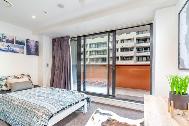 Photo of property in 17 Wakefield Road, Favona, Auckland, 2024