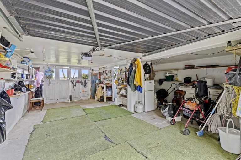 Photo of property in 230 Frankley Road, Frankleigh Park, New Plymouth, 4310