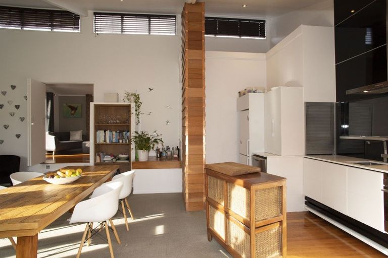 Photo of property in 1 Mcdonnell Road, Arrowtown, 9302