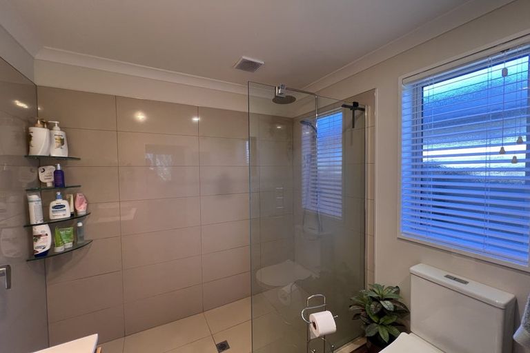 Photo of property in 14 Pounamu Place, Pegasus, 7612