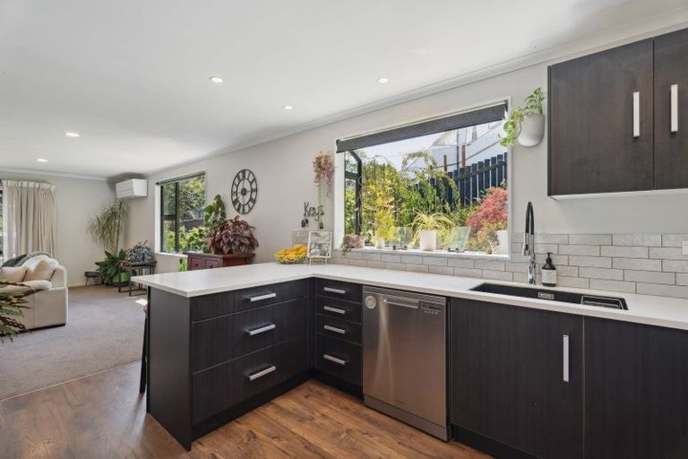 Photo of property in 111 Mcdonnell Road, Arrowtown, 9302