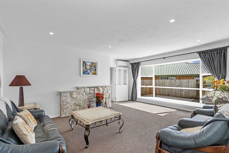 Photo of property in 27 Ebony Street, Bishopdale, Christchurch, 8053