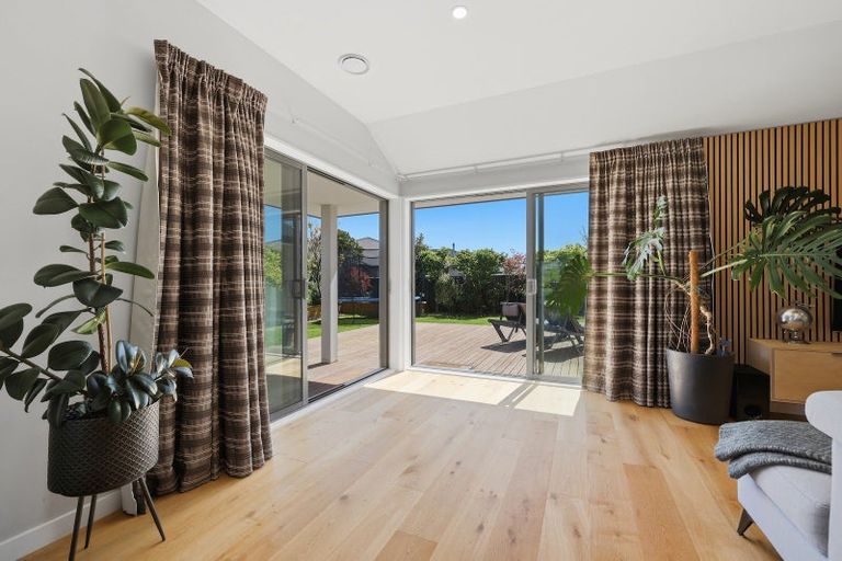 Photo of property in 8 Silver Springs Boulevard, Mosgiel, 9024