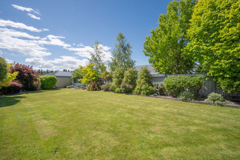 Photo of property in 12 Juniper Close, Alexandra, 9320