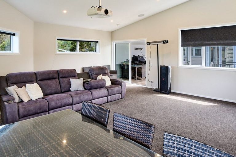 Photo of property in 5b Whitehouse Road, Titahi Bay, Porirua, 5022