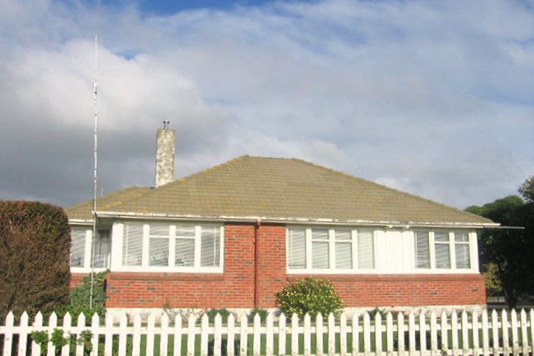 Photo of property in 12 Aberdeen Avenue, Takaro, Palmerston North, 4412