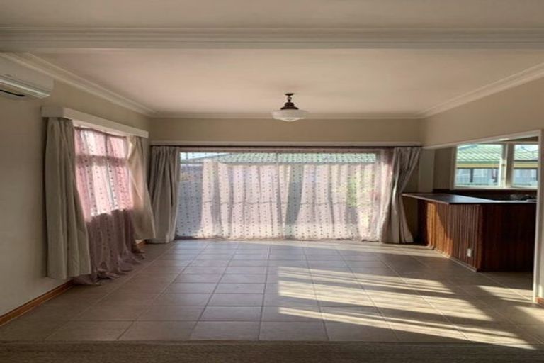 Photo of property in 28 Guppy Road, Greenmeadows, Napier, 4112