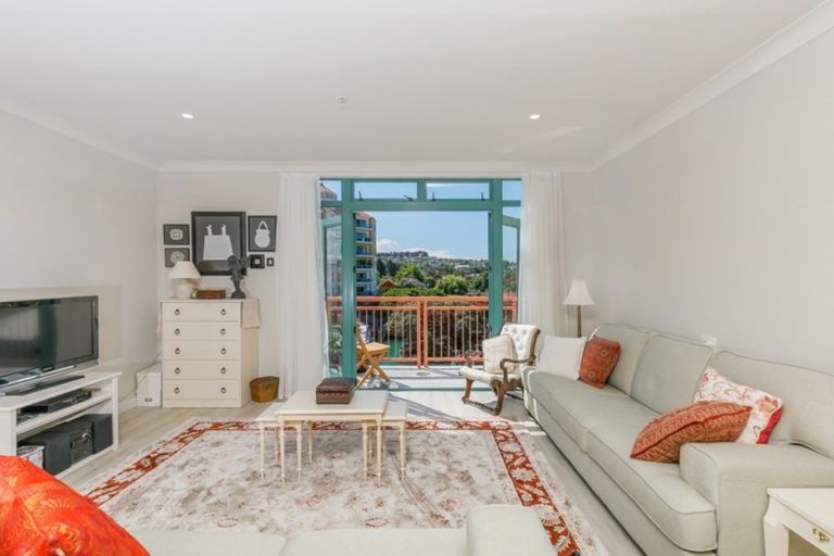 Photo of property in 164ag Harbour Village Drive, Gulf Harbour, Whangaparaoa, 0930