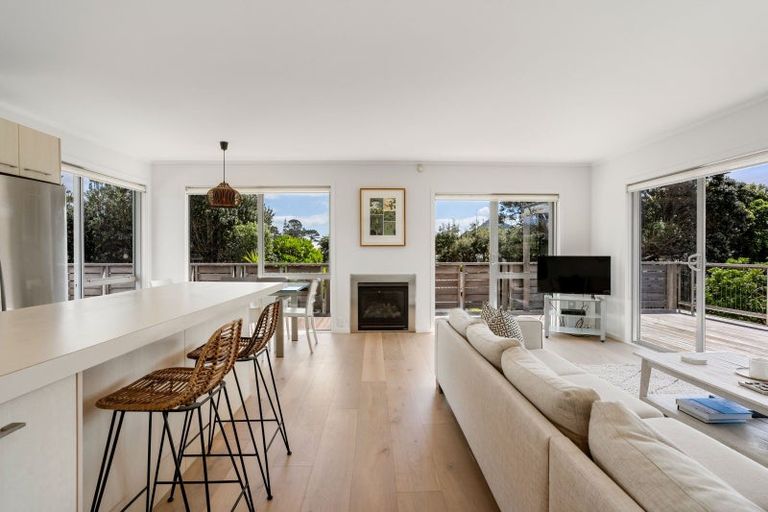 Photo of property in 10 Easdale Place, Pauanui, Hikuai, 3579