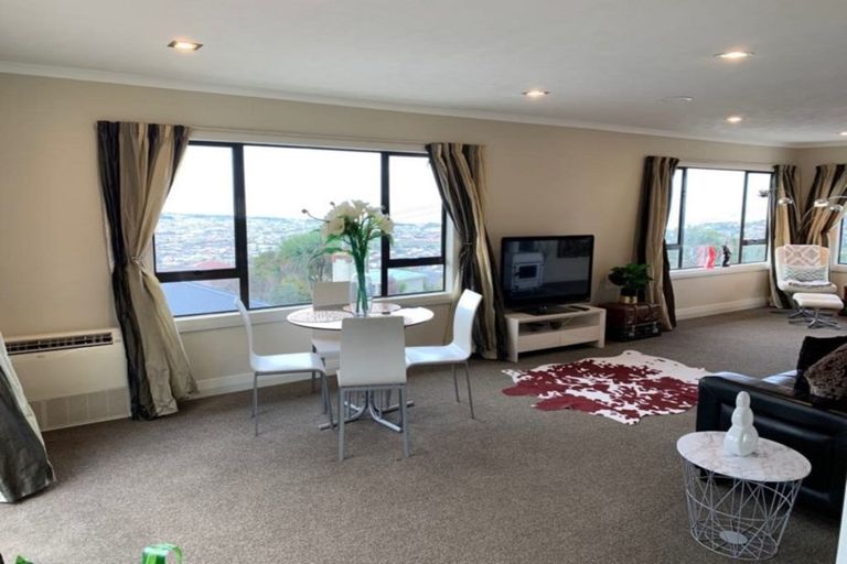 Photo of property in 90 Oakwood Avenue, Maryhill, Dunedin, 9011