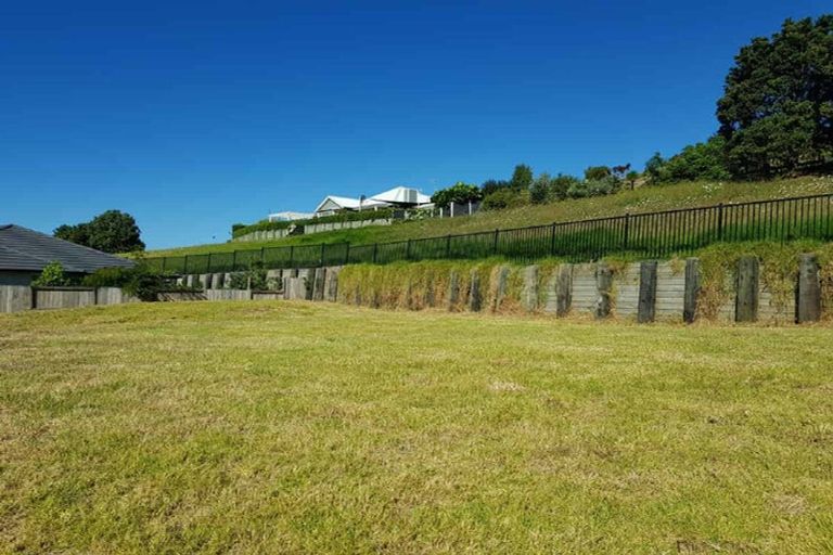 Photo of property in 13 Lakeside Terrace, Omokoroa, 3114