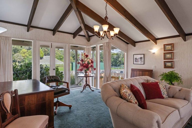 Photo of property in 21 Fillis Street, New Plymouth, 4310