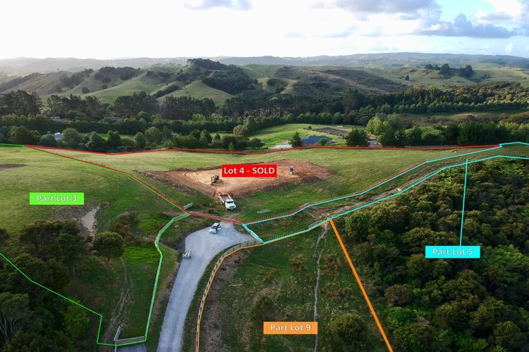 Photo of property in 204 Monowai Road, Wainui, Silverdale, 0994