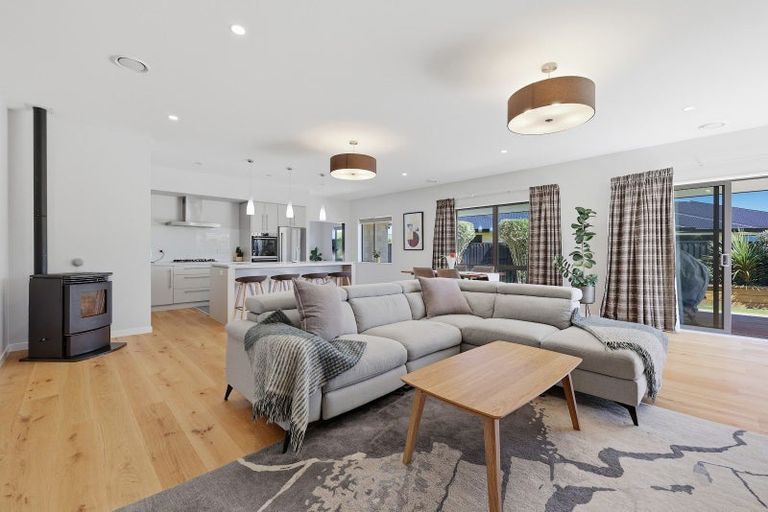 Photo of property in 8 Silver Springs Boulevard, Mosgiel, 9024