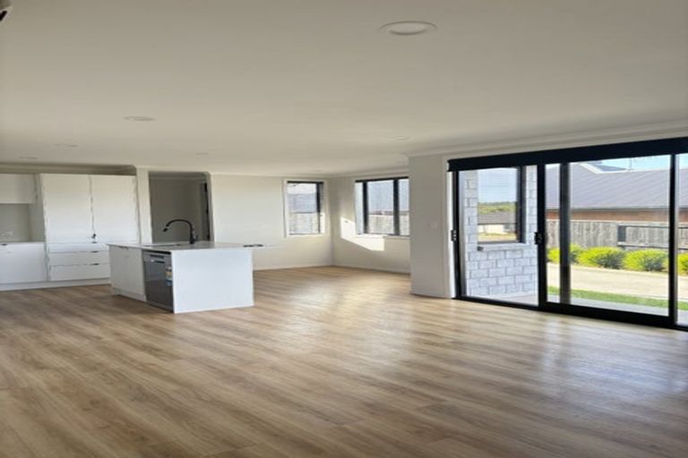 Photo of property in 25a Kiritiana Close, Pyes Pa, Tauranga, 3112