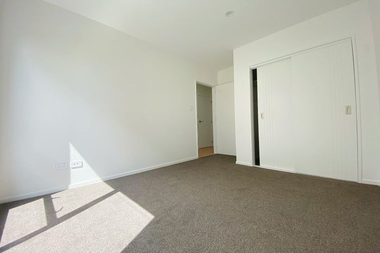 Photo of property in 34 Sinton Road, Hobsonville, Auckland, 0618