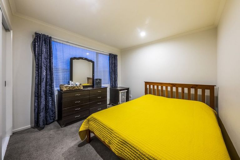 Photo of property in 3 Fermi Lane, Papakura, 2110
