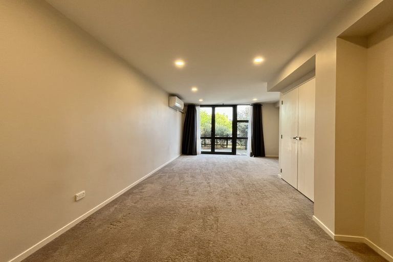 Photo of property in 93 Walsh Road, Papakura, 2110