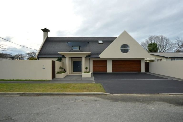Photo of property in 1 Daresbury Lane, Fendalton, Christchurch, 8014