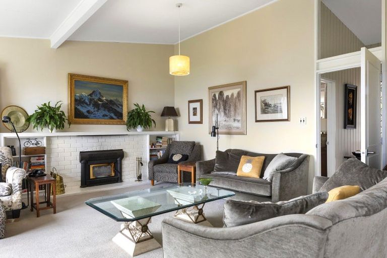 Photo of property in 16 Crowther Terrace, Waipahihi, Taupo, 3330