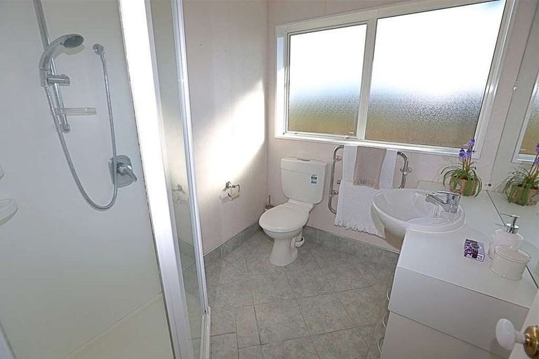 Photo of property in 50 Corta Bella Place, Golflands, Auckland, 2013