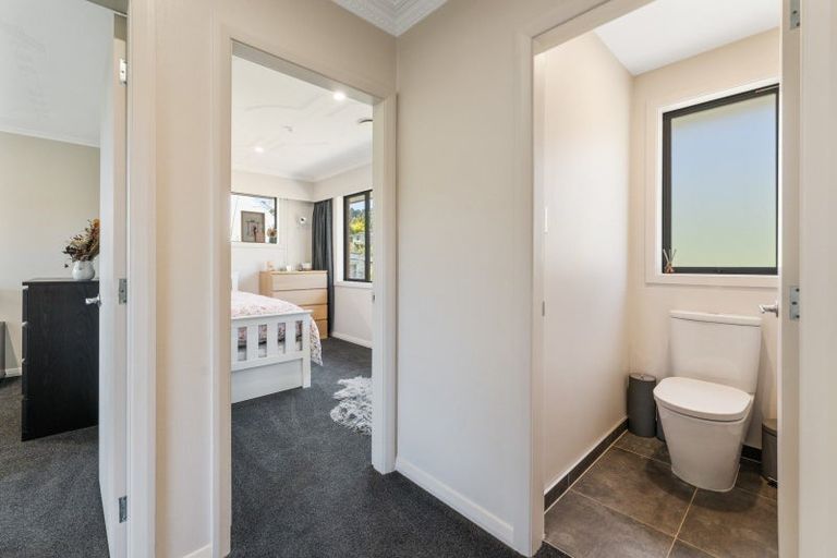 Photo of property in 90 Main South Road, Green Island, Dunedin, 9018