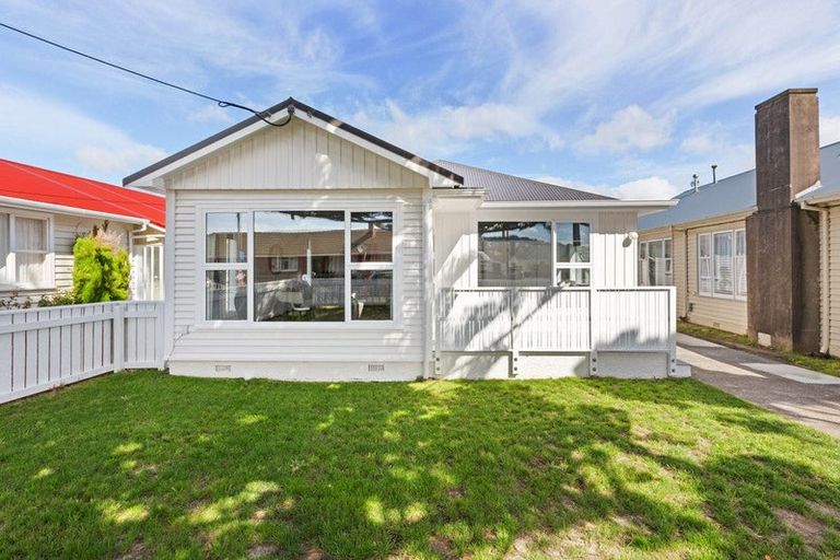 Photo of property in 11 Hobart Street, Miramar, Wellington, 6022