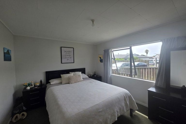 Photo of property in 8b Kane Road, Papamoa Beach, Papamoa, 3118