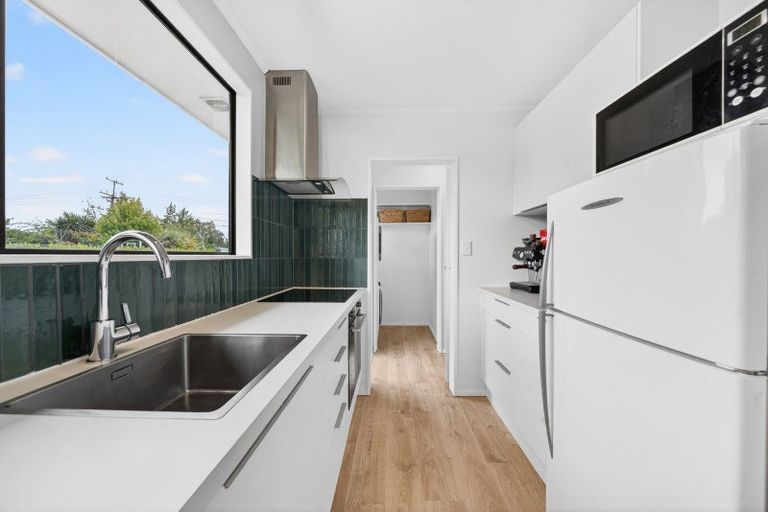 Photo of property in 43 Jellicoe Street, Greytown, 5712