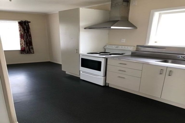 Photo of property in 9 Island View Road, Western Heights, Rotorua, 3015