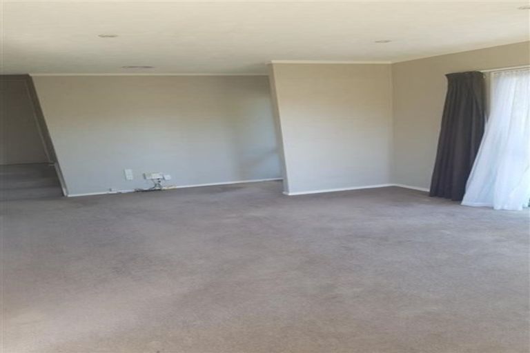 Photo of property in 18 Tarras Grove, Kelson, Lower Hutt, 5010