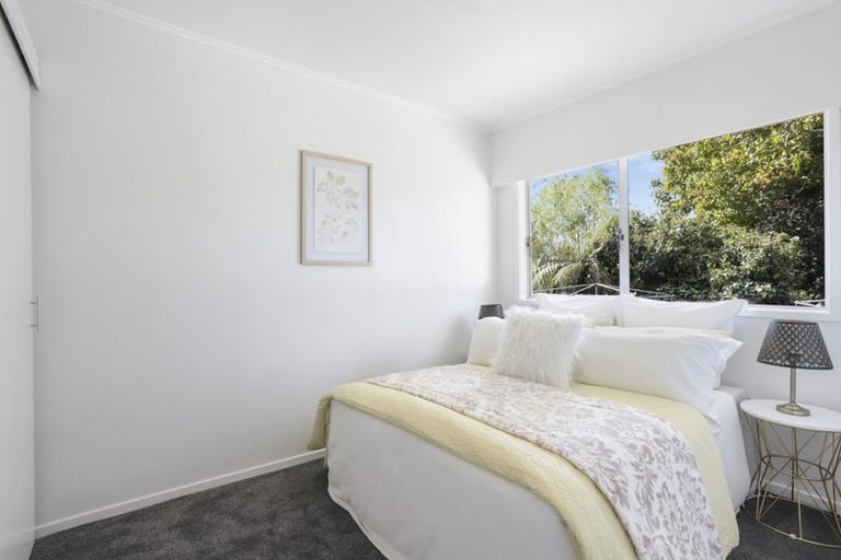 Photo of property in 3/11a Bayside Avenue, Te Atatu Peninsula, Auckland, 0610