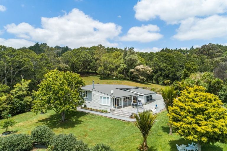 Photo of property in 315 Muriwai Road, Waimauku, 0881