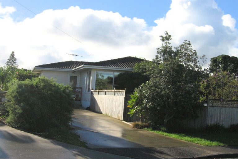 Photo of property in 44 Doment Crescent, Orewa, 0931