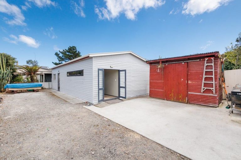 Photo of property in 21 Aru Street, Tangimoana, 4822