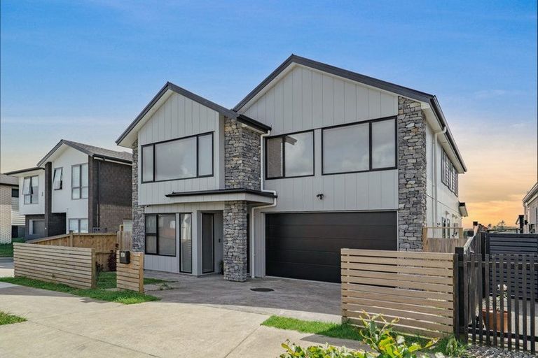 Photo of property in 57 Michael Bosher Way, Flat Bush, Auckland, 2019